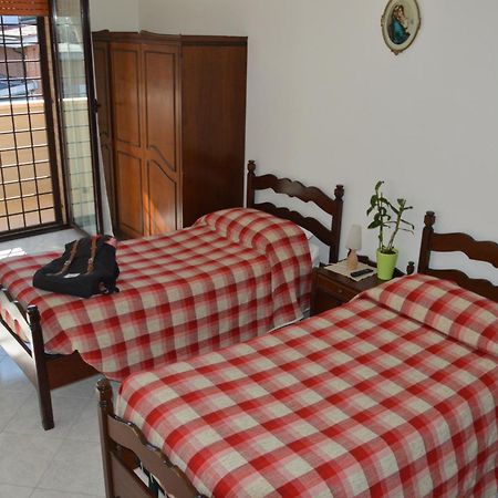 Domus Achille Fosco Hotel Ciampino Exterior foto