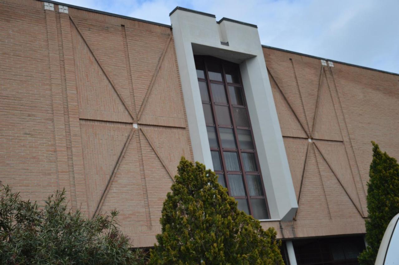 Domus Achille Fosco Hotel Ciampino Exterior foto