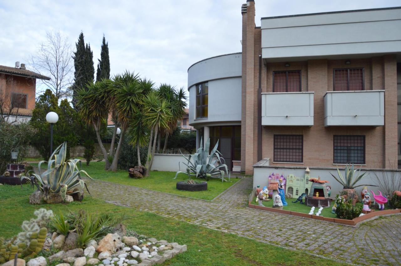 Domus Achille Fosco Hotel Ciampino Exterior foto