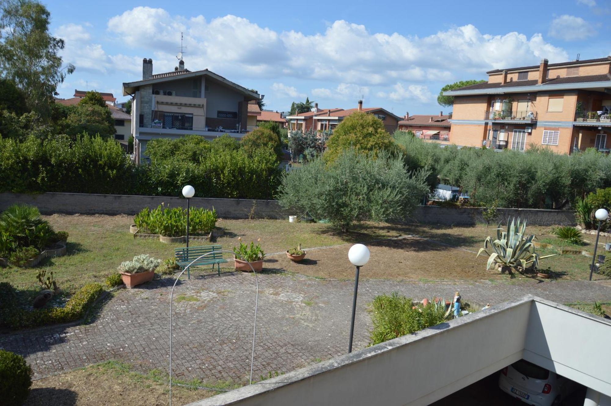 Domus Achille Fosco Hotel Ciampino Exterior foto